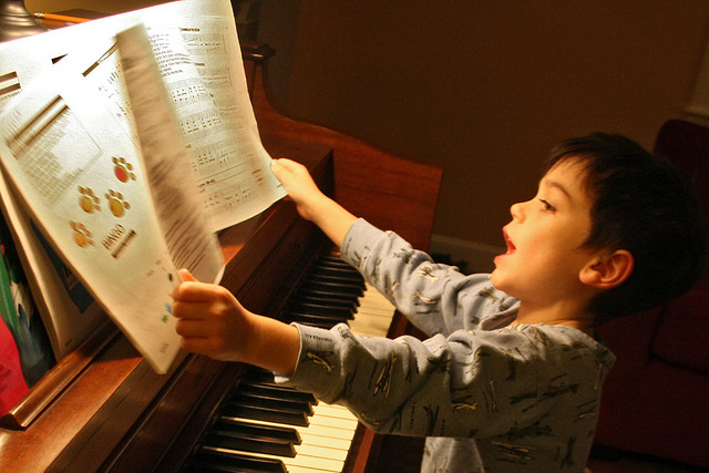 A zenetanuls javthat a gyermekek nyelvi s az olvassi kszsgn