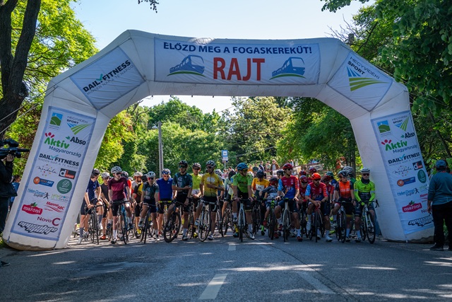 Előzd meg a Fogaskerekűt! Előzd meg a Fogaskerekűt!