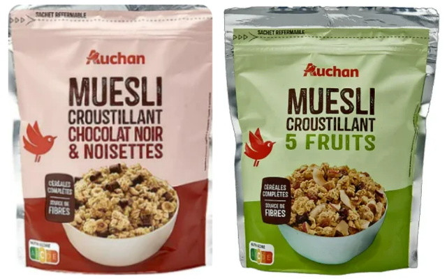 Auchan Kedvenc ropogós zab- és rizspehely 450 g , étcsokoládé darabokkal és mogyoróval / 5 féle szárított gyümölccsel