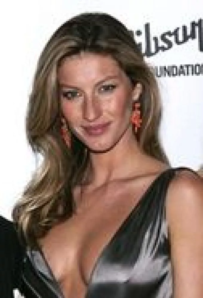 Gisele Bündchen bolondul a gyerekekért