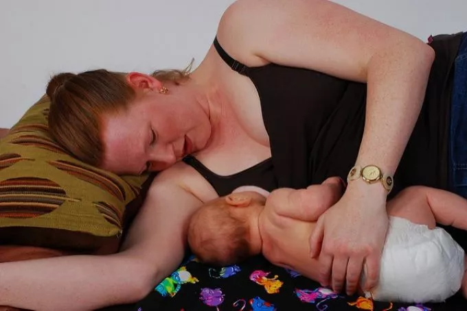 Szoptatás Világhete: Féléves korára már csak a babák fele kap anyatejet
