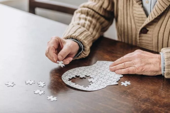 Alzheimer-kór - hetente érkeznek az új kutatások eredményei